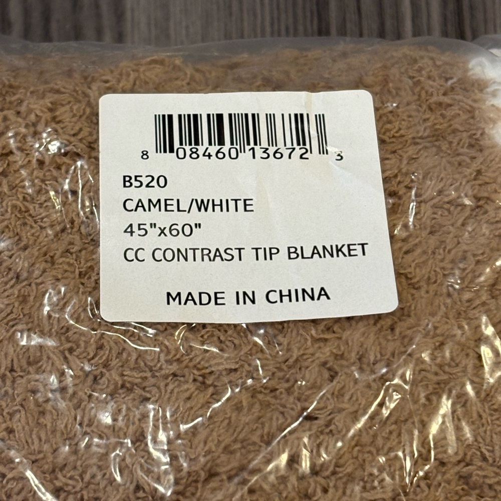 Barefoot Dreams Camel Contrast Tip Blanket - Picture 3 of 4